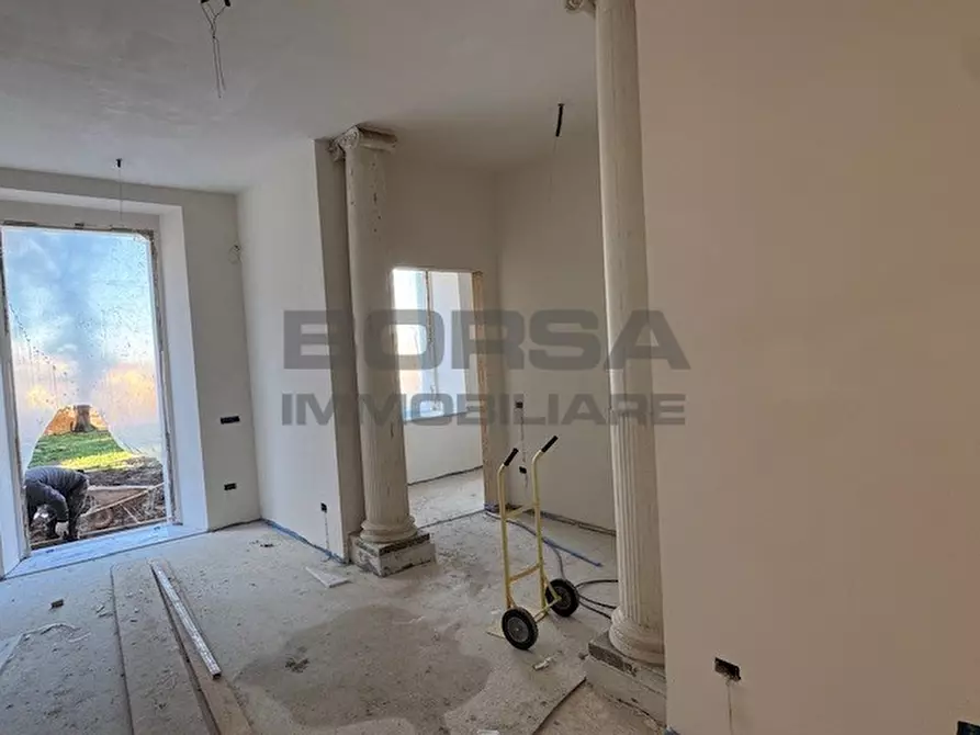 Immagine 8 di Appartamento in vendita  in Via Ombrosa 8 a Livorno
