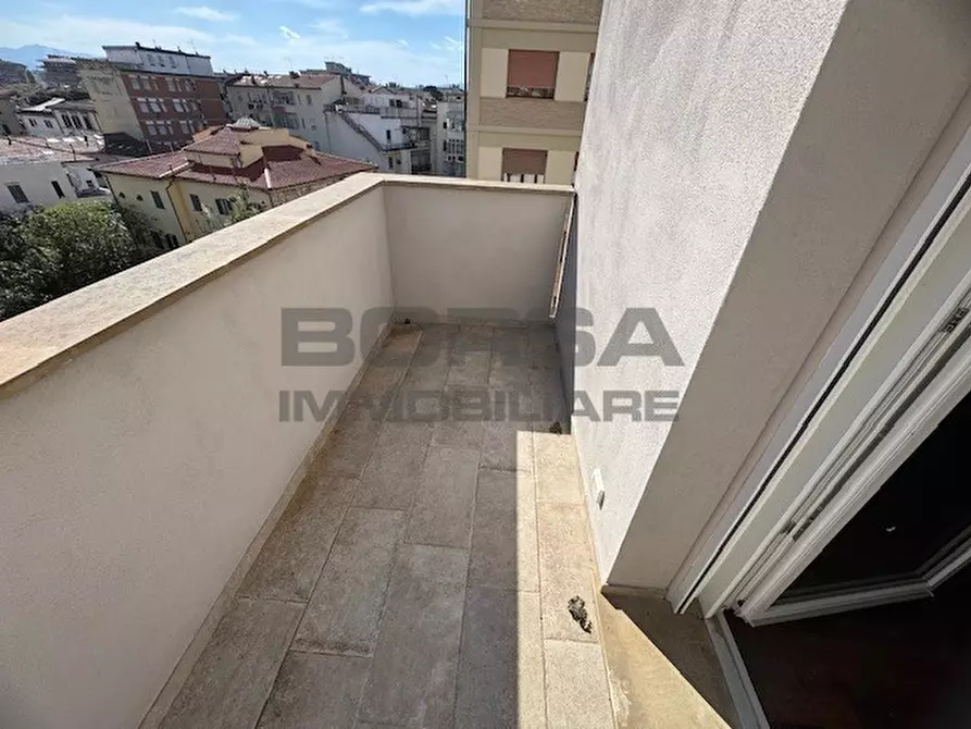 Immagine 18 di Appartamento in vendita  in Piazza Attias 21/C a Livorno