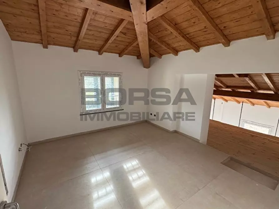 Immagine 15 di Quadrilocale in vendita  in Via delle Sorgenti 402 a Livorno