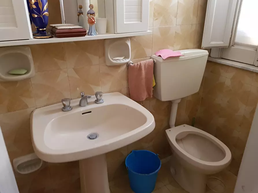 Immagine 9 di Casa indipendente in vendita  a Ragusa