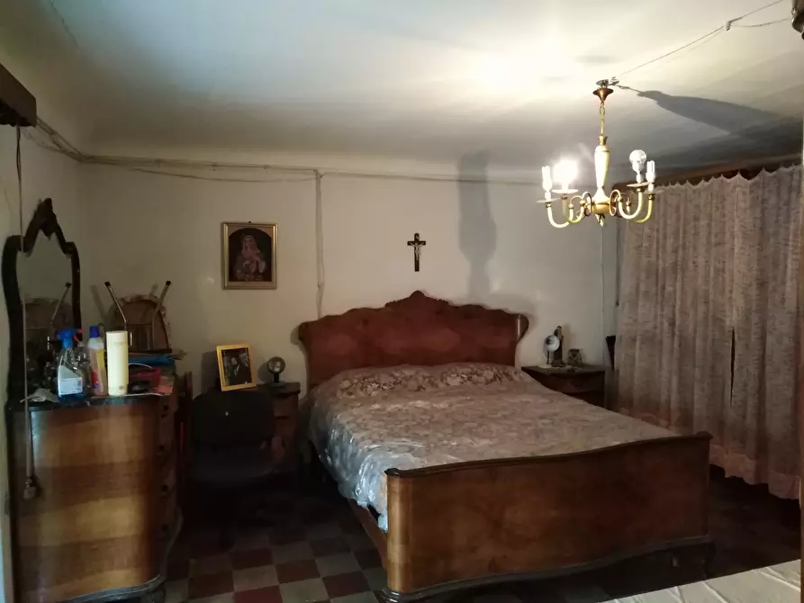 Immagine 10 di Casa indipendente in vendita  a Ragusa