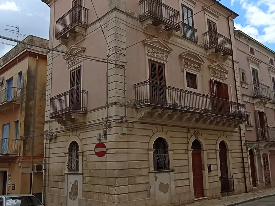 Immagine 33 di Casa indipendente in vendita  a Ragusa