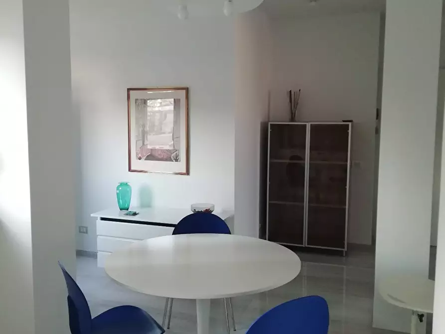Immagine 4 di Trilocale in affitto  a Ragusa