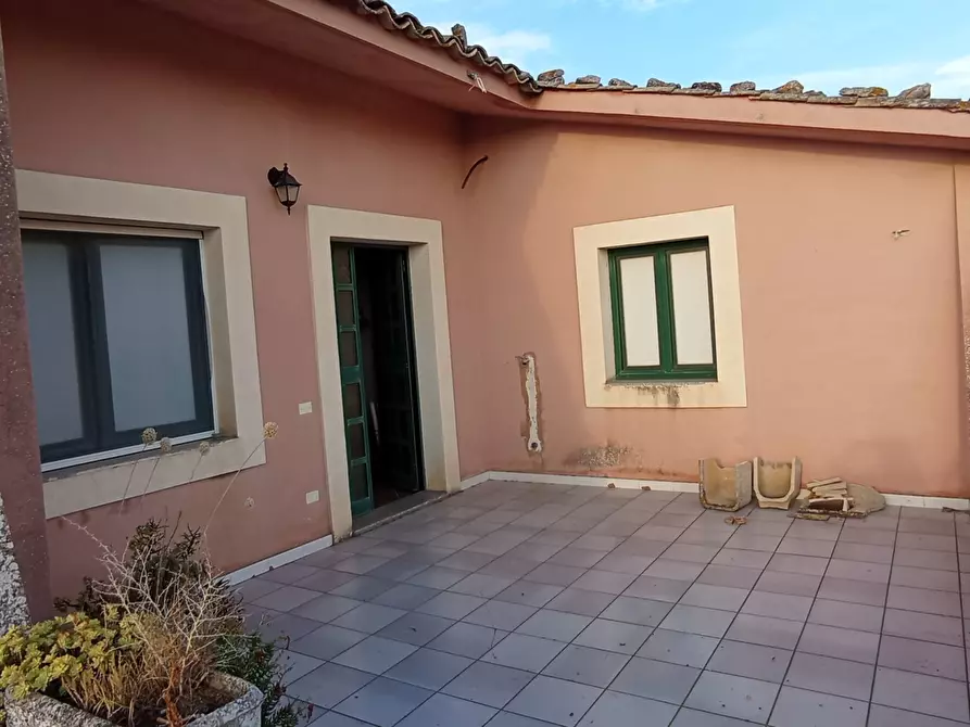 Immagine 8 di Villa in vendita  a Chiaramonte Gulfi