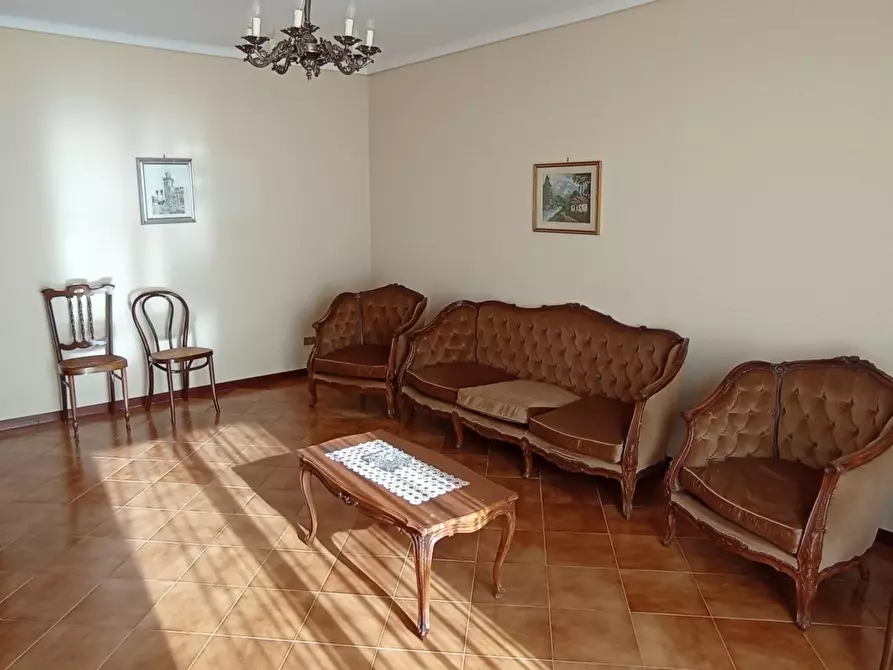 Immagine 3 di Pentalocale in vendita  a Ragusa