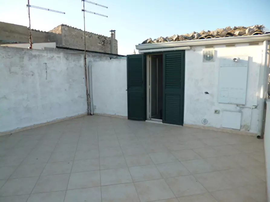 Immagine 5 di Bilocale in affitto  a Ragusa