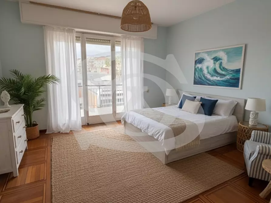 Immagine 17 di Trilocale in vendita  in Via Barabino 1 a San Remo