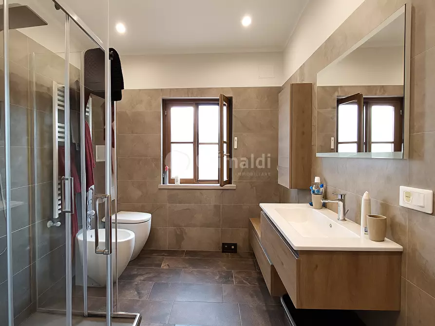 Immagine 18 di Villa in vendita  in Via Sperlonga 18 a Nettuno