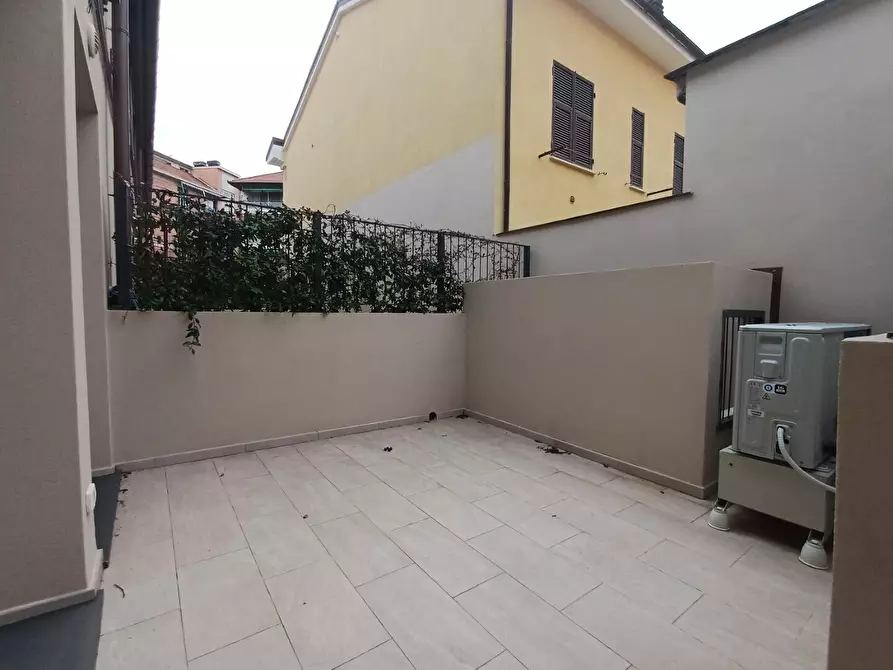 Immagine 12 di Loft/Open space in vendita  in Viale Dante Alighieri 31 a Sestri Levante