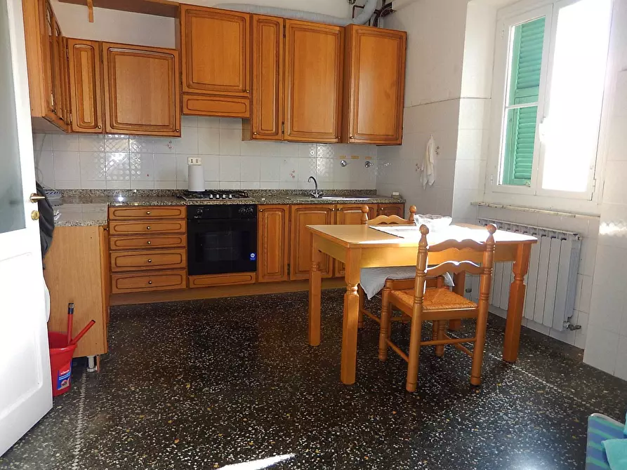 Immagine 23 di Trilocale in vendita  in Via Carotole 26 a Castiglione Chiavarese