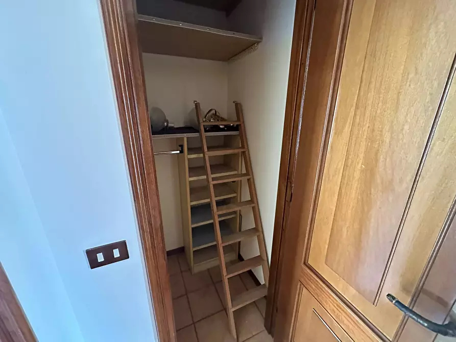 Immagine 23 di Appartamento in vendita  in Via Negrotto Cambiaso 65 a Sestri Levante
