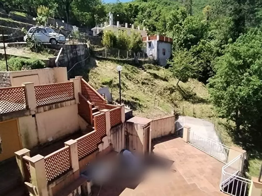 Immagine 1 di Trilocale in vendita  in Via Olivella Caminata 36 a Casarza Ligure
