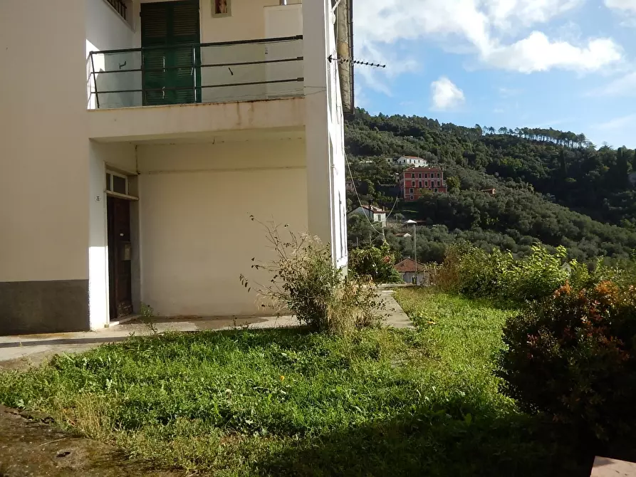 Immagine 6 di Trilocale in vendita  in Via Carotole 26 a Castiglione Chiavarese