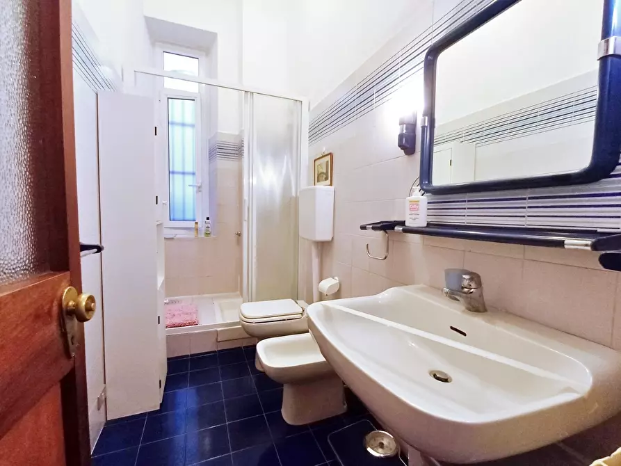 Immagine 13 di Appartamento in vendita  in Corso Colombo 47 a Sestri Levante