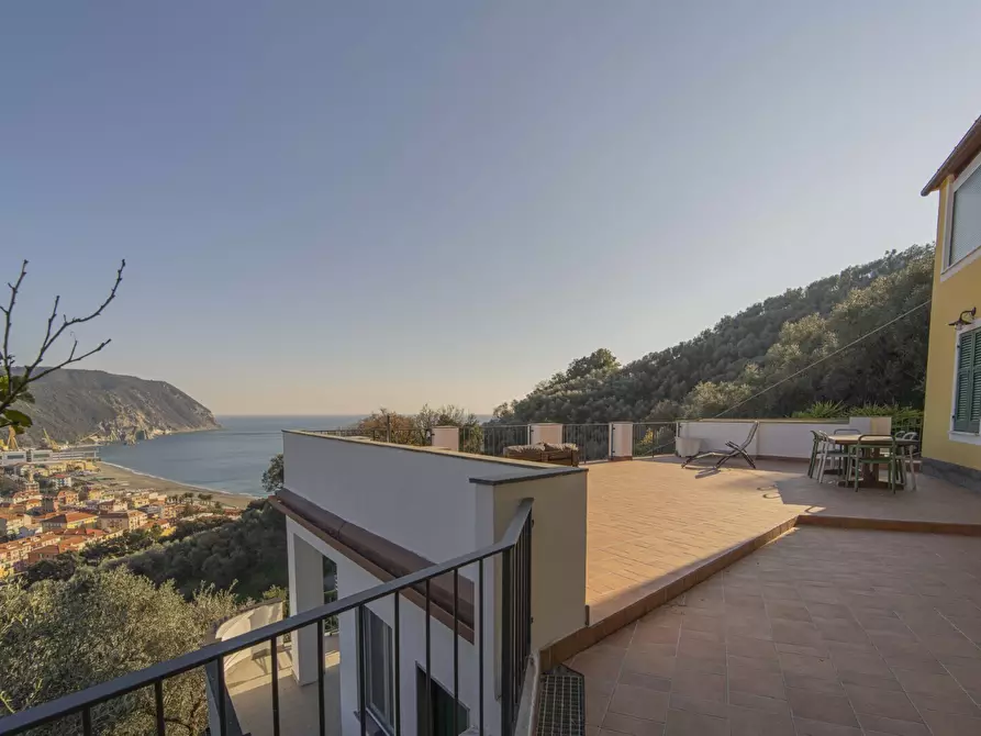 Immagine 29 di Appartamento in vendita  in Via Villa Ginestra 23 a Sestri Levante