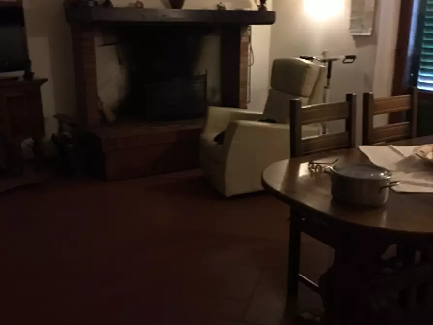 Immagine 9 di Rustico / casale in vendita  a Pisa