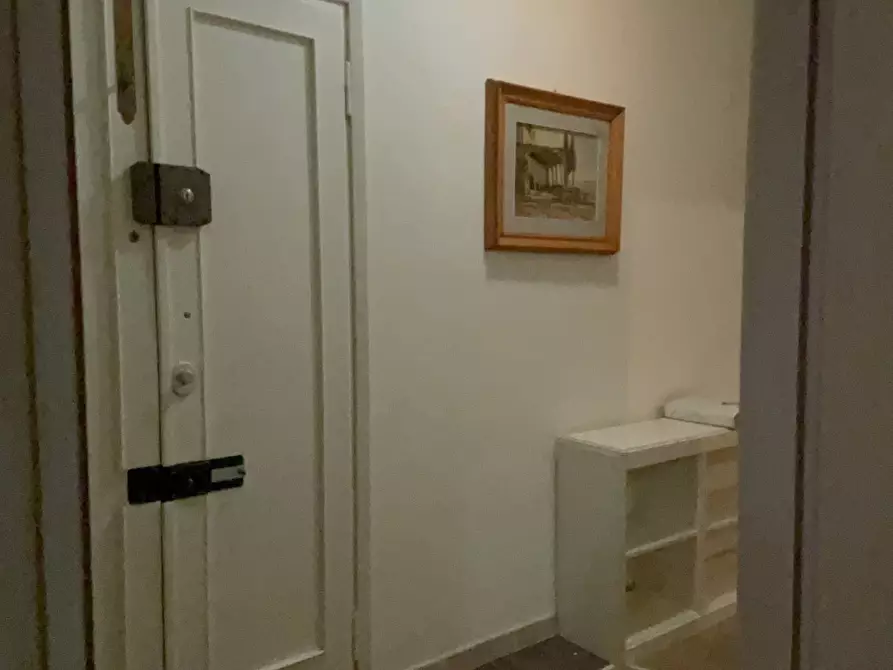 Immagine 2 di Pentalocale in vendita  a Livorno