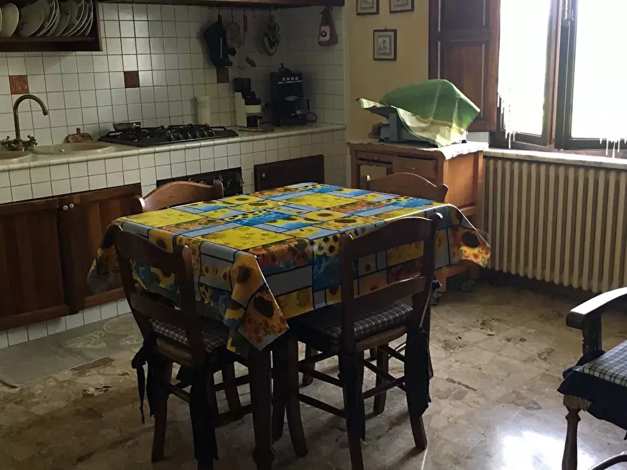 Immagine 6 di Rustico / casale in vendita  a Pisa