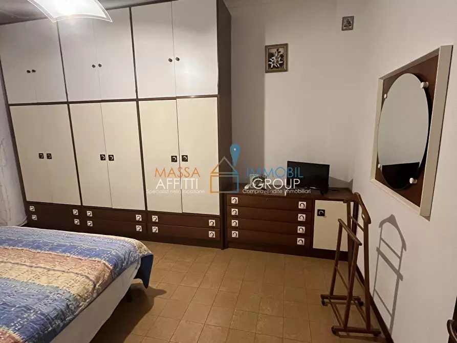 Immagine 14 di Trilocale in affitto  in Viale Roma 45 a Massa