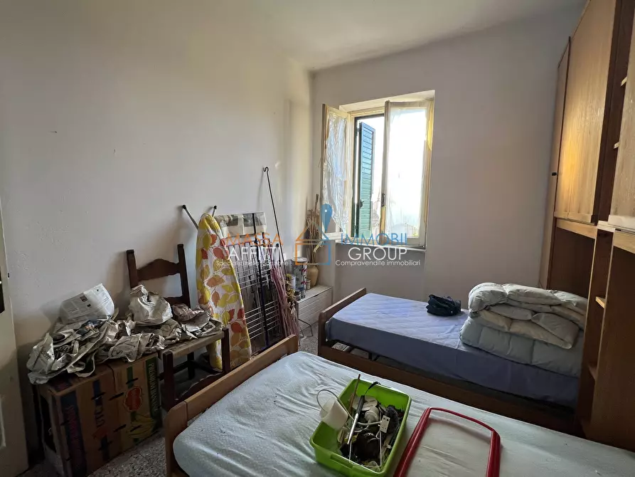 Immagine 22 di Quadrilocale in vendita  in Via G. Carducci 169 a Massa