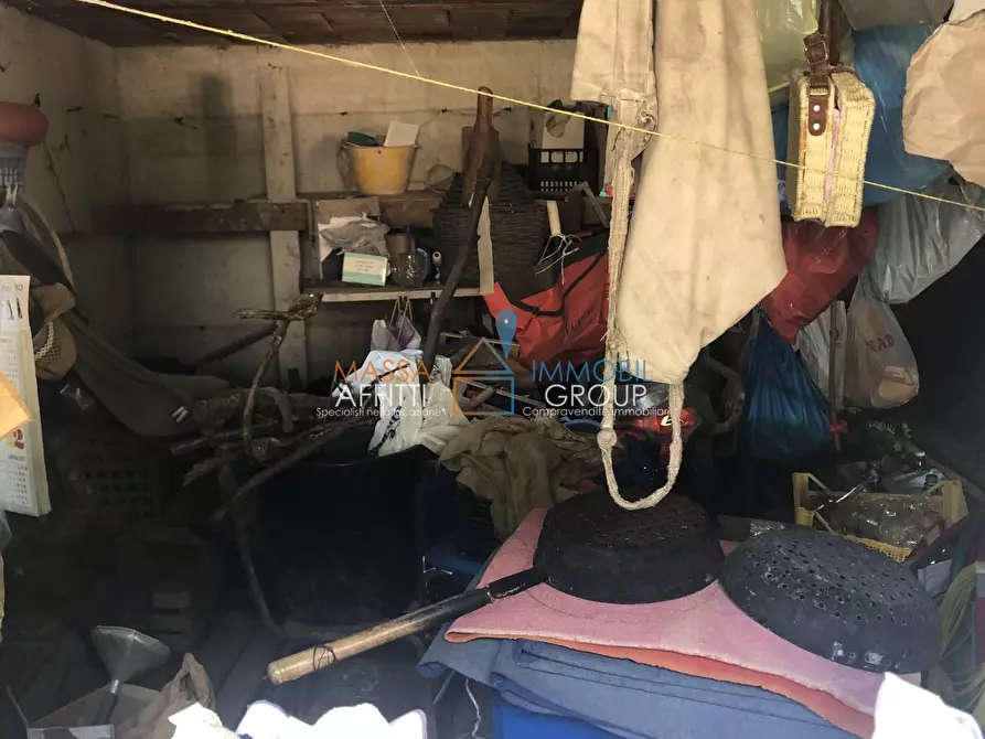 Immagine 20 di Villetta a schiera in vendita  in Via della Posta 43 a Massa