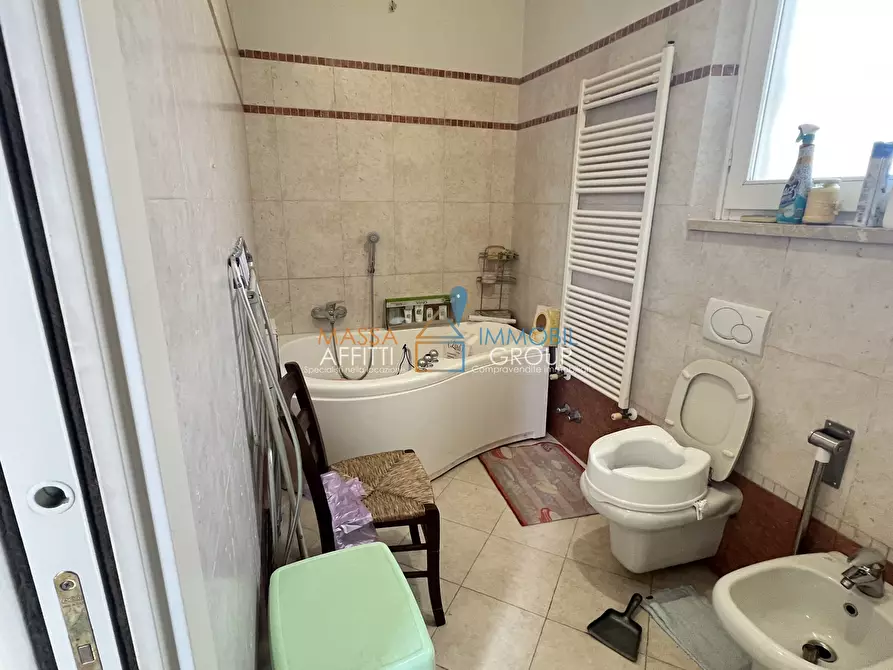 Immagine 31 di Porzione di casa in vendita  in Via Marina 84 a Montignoso