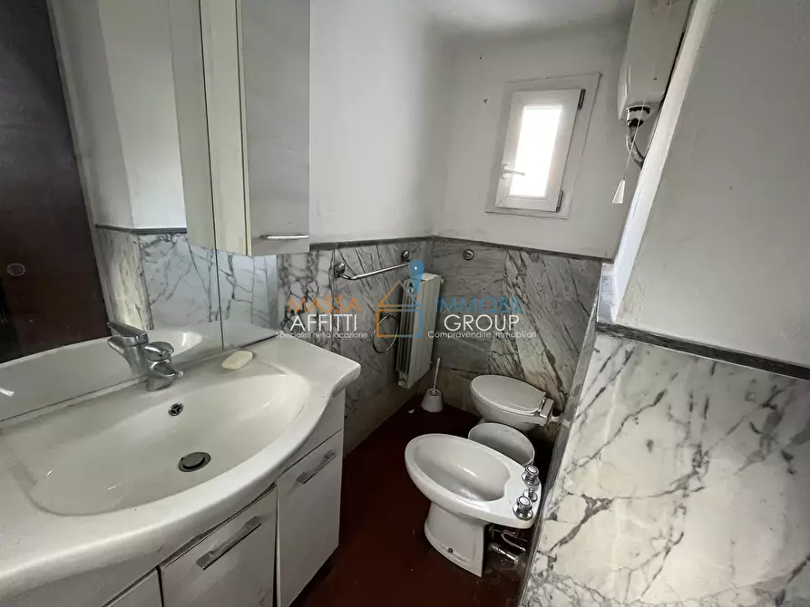 Immagine 12 di Terratetto in vendita  a Massa