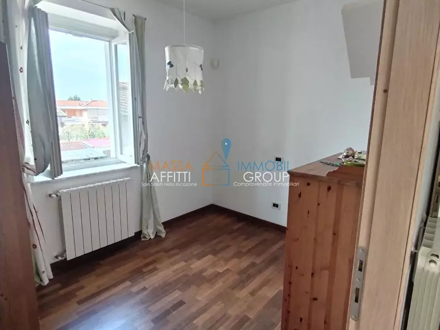 Immagine 34 di Porzione di casa in vendita  in Via Benedetto Croce 14 a Massa