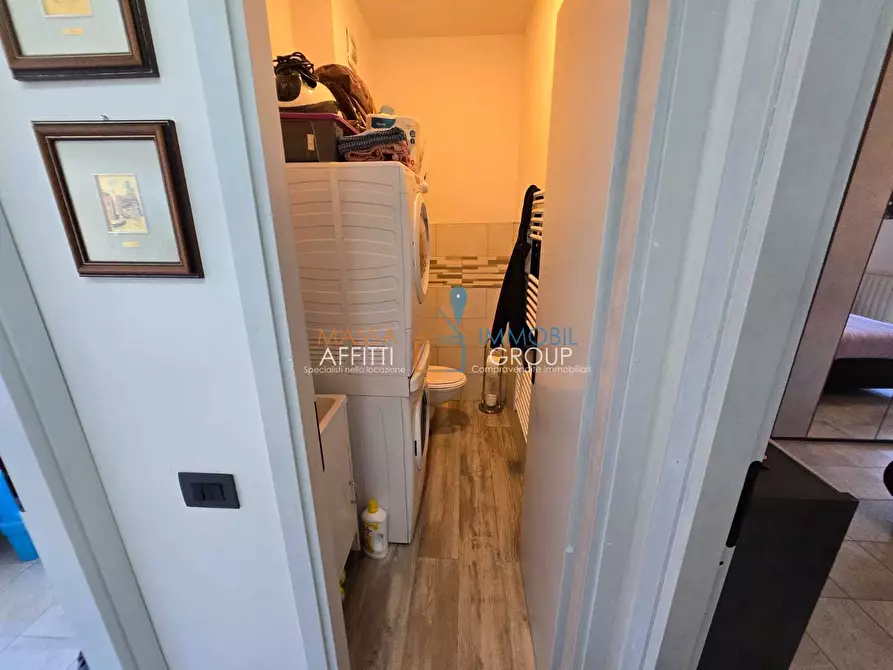 Immagine 27 di Pentalocale in vendita  in Via Manara Valgimigli 9 a Massa