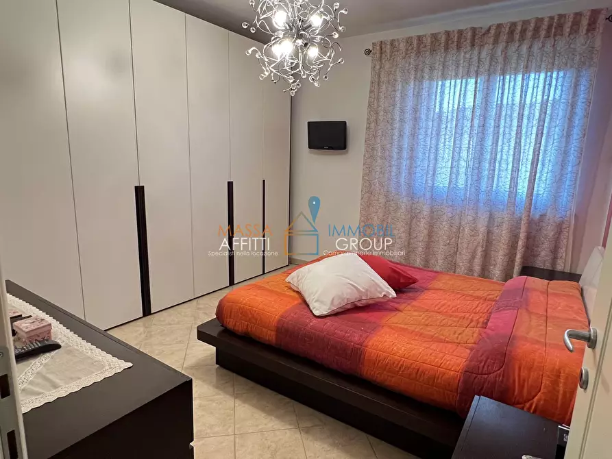 Immagine 16 di Pentalocale in vendita  in Via Flavio Torello Baracchini 29 a Massa