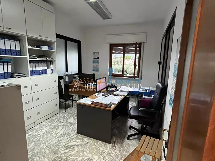 Immagine 14 di Attività artigianale in vendita  in Via Madonna del Golfo 14 a Massa