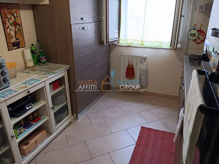 Immagine 6 di Quadrilocale in vendita  in Via Fivizzano 22 a Massa