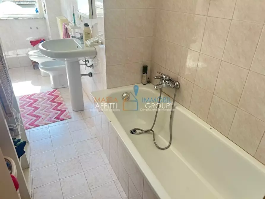 Immagine 17 di Quadrilocale in vendita  in Via G. B. Giorgini 3 a Massa