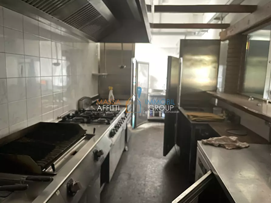 Immagine 15 di Locale commerciale in affitto  in Via Bagaglione 18 a Massa