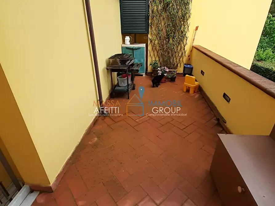 Immagine 33 di Porzione di casa in vendita  in Viale Domenico Zaccagna 6 a Carrara