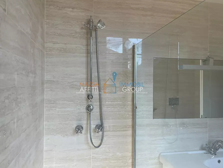 Immagine 40 di Villa in vendita  in Via Romana 11 a Pietrasanta