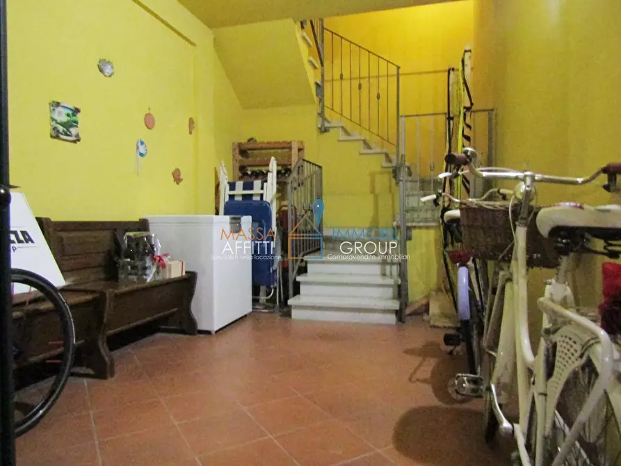 Immagine 32 di Porzione di casa in vendita  in Viale Domenico Zaccagna 6 a Carrara