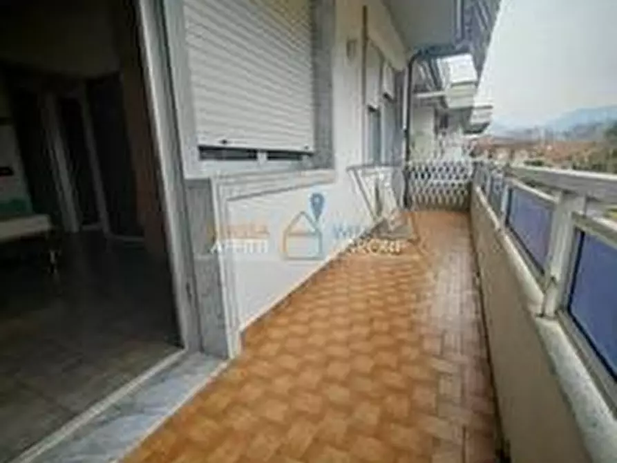 Immagine 10 di Quadrilocale in vendita  in Via Fossone 31 a Massa