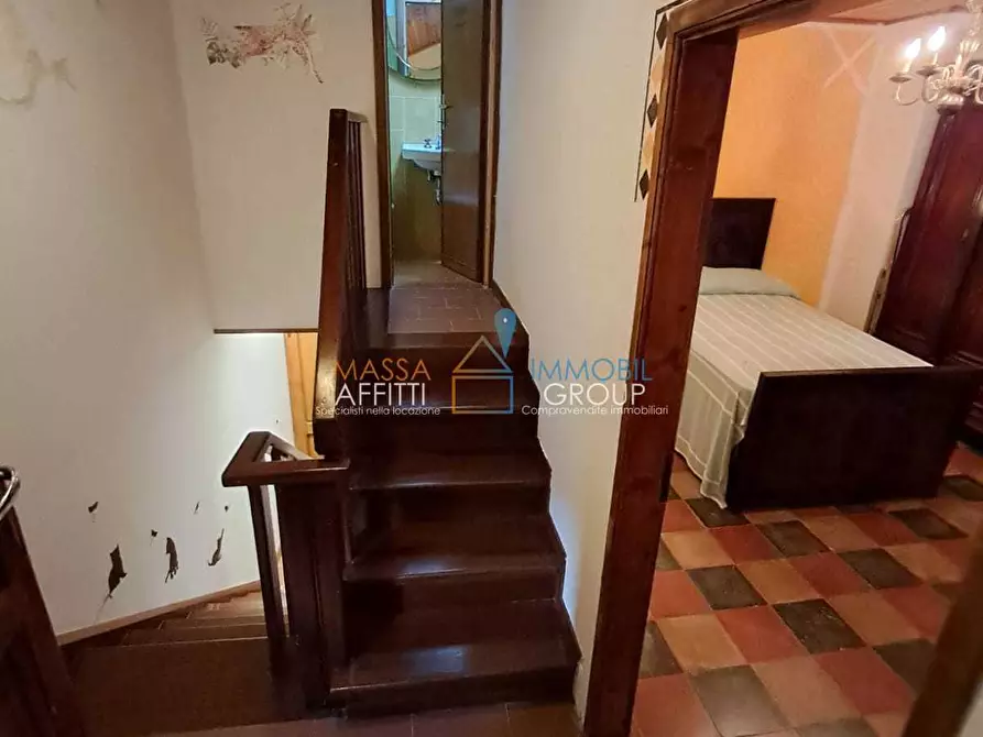 Immagine 18 di Porzione di casa in vendita  in Via dei Colli 141 a Massa