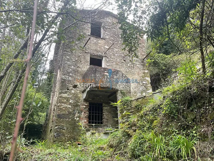 Immagine 1 di Casa semindipendente in vendita  in Via Monte Grappa 1 a Stazzema