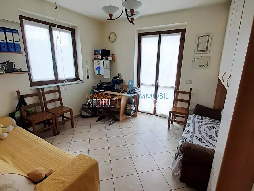 Immagine 7 di Porzione di casa in vendita  in Viale Domenico Zaccagna 6 a Carrara