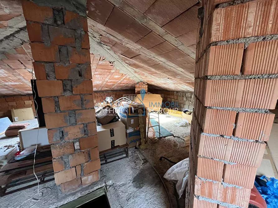 Immagine 34 di Terratetto in vendita  a Massa