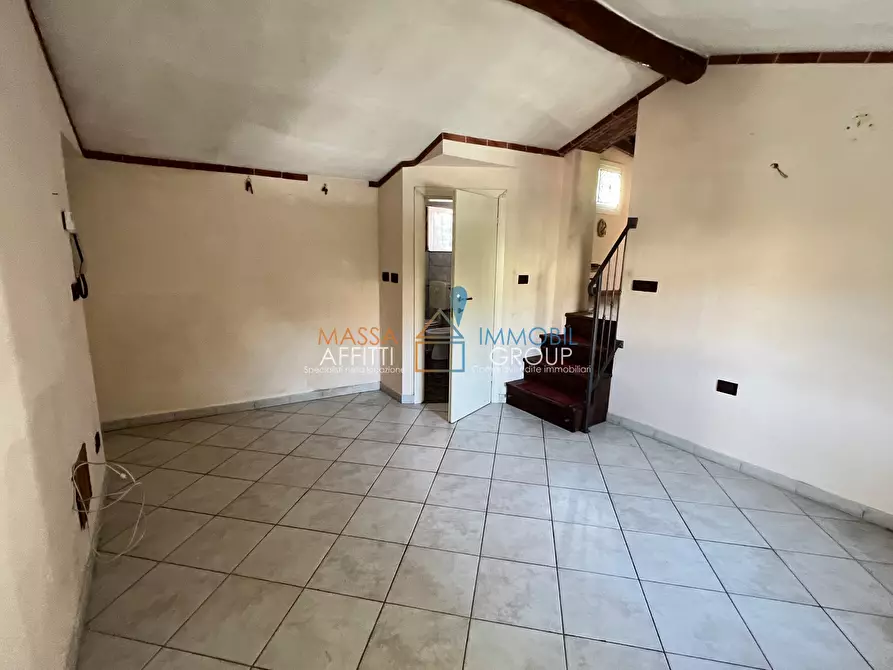 Immagine 33 di Casa semindipendente in vendita  in Via Felice Cavallotti 33 a Massa