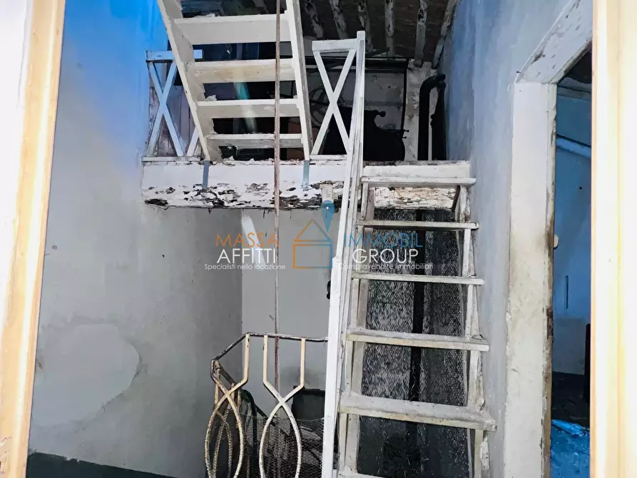 Immagine 17 di Casa indipendente in vendita  in Via Fondaccio 12 a Montignoso