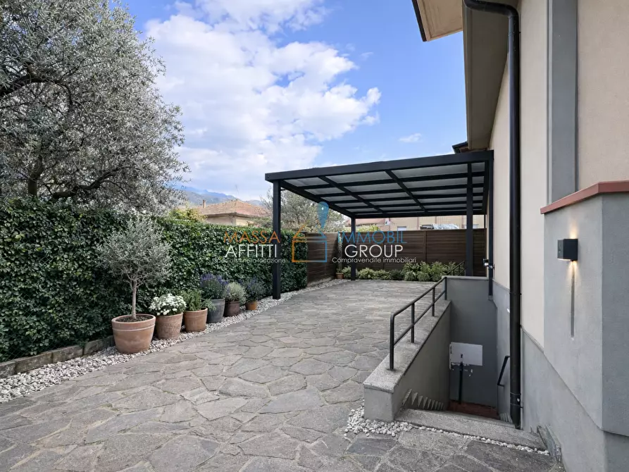 Immagine 34 di Casa indipendente in vendita  in Via Romolo Briglia 7 a Massa