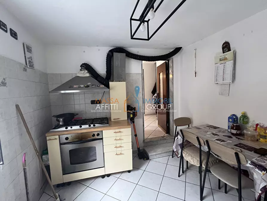 Immagine 14 di Quadrilocale in vendita  in Via Carlo Pisacane 10 a Carrara