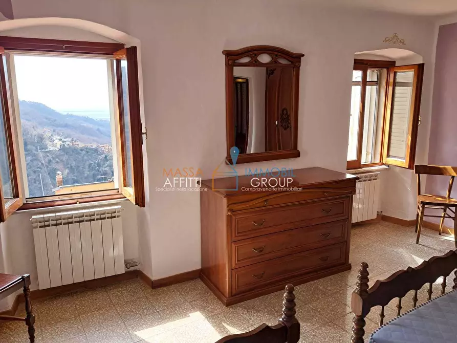 Immagine 14 di Porzione di casa in vendita  in Via dei Colli 141 a Massa