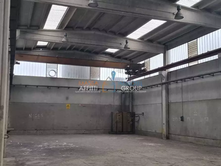 Immagine 4 di Attività artigianale in affitto  in Via Longobarda 19 a Massa