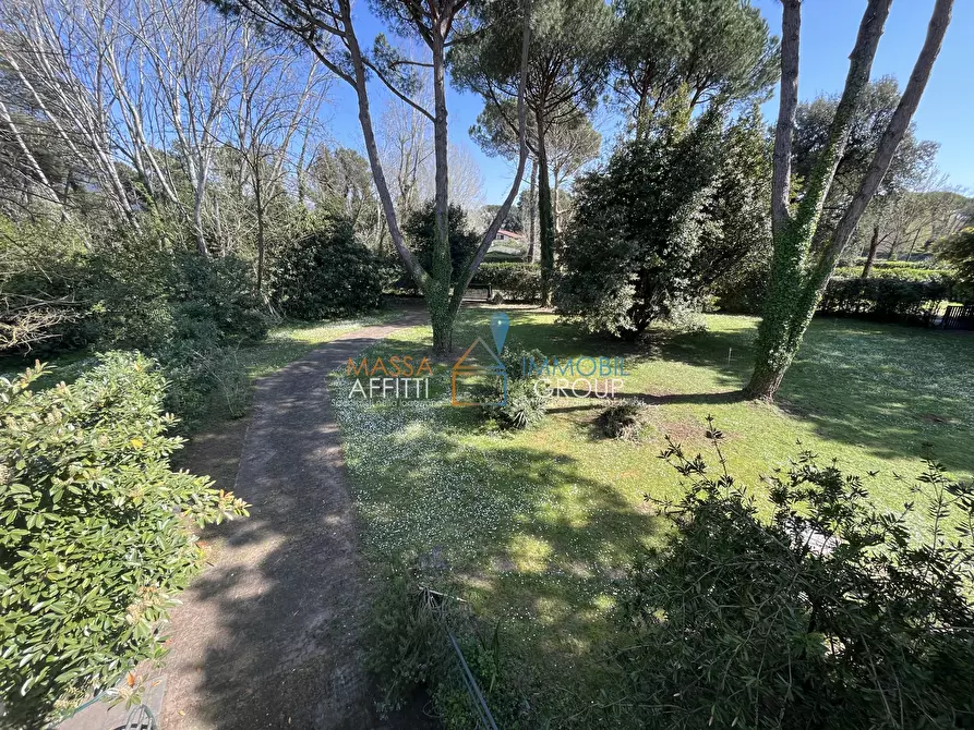 Immagine 36 di Porzione di casa in vendita  in Via dei Pioppi 6 a Massa