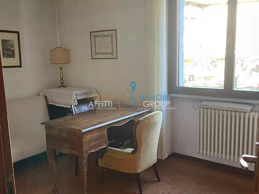 Immagine 16 di Pentalocale in vendita  in Via Don Giovanni Minzoni 7 a Carrara